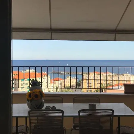 Amazing Seaview Terrace * سانريمو